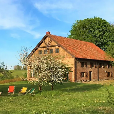 Spichlerz Nad Jeziorem Dadaj Mazury بيت للعطل